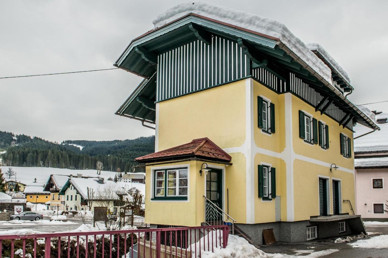 Ferienhaus Elisabeth Apartment Russbach am Pass Gschuett Exterior photo